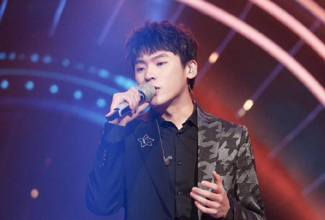 与李莎旻子参加《女儿们的恋爱》！盘点“隔壁老樊”的10首歌曲 原来他才23岁！ 娱乐资讯 图3张