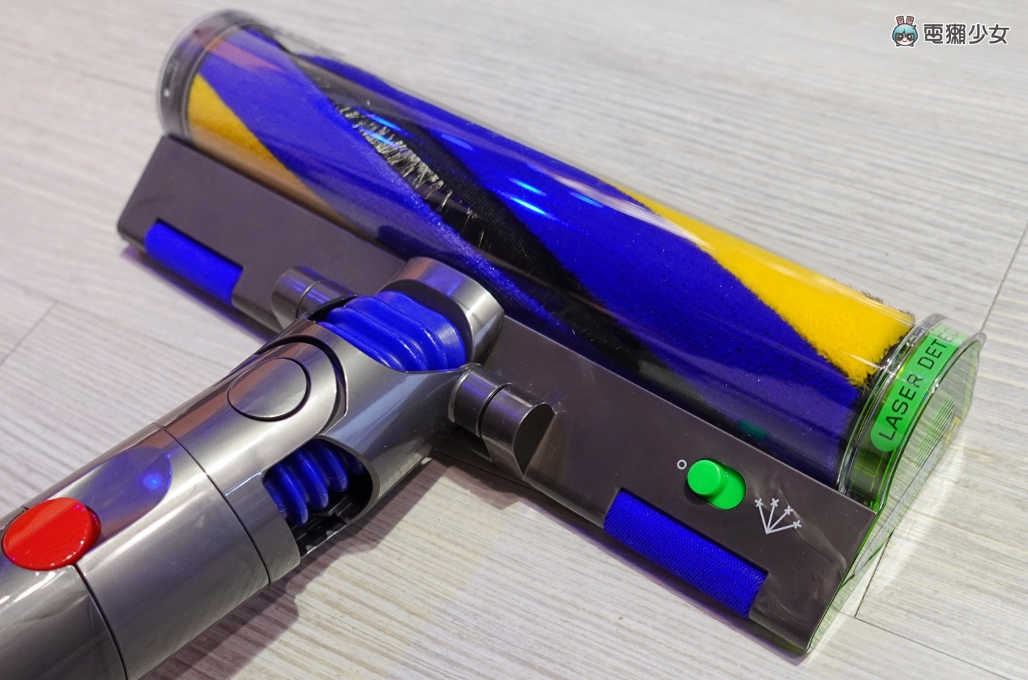 出门｜Dyson V12 Detect Slim 手持吸尘器正式登台！雷射侦测、声学感应及灰尘分类统计 三大功能有感升级！ 数码科技 图3张
