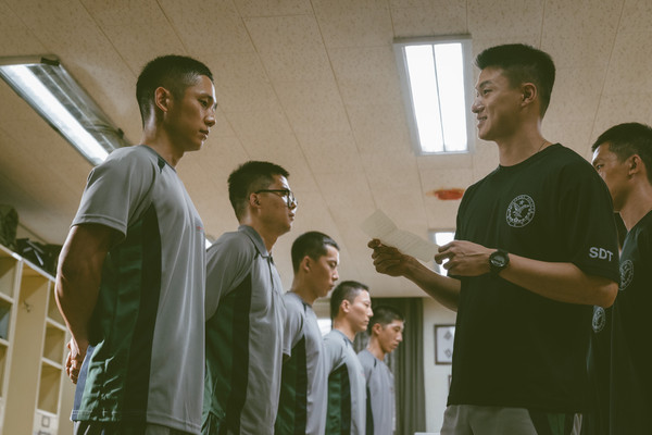 《D.P：逃兵追缉令》成9.1分韩剧！4大必看点 把韩军人队全黑了！ 娱乐资讯 图3张