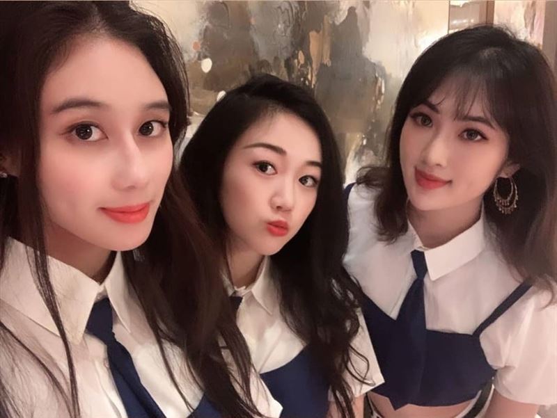 史上最狂女团！白富美3人身价破千亿　赌王女儿不敢站C位 时尚资讯 图3张