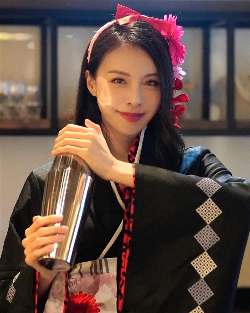 钢琴女神化身爆乳调酒女郎！李元玲和服上身　网：跪求陪酒 时尚资讯 图3张