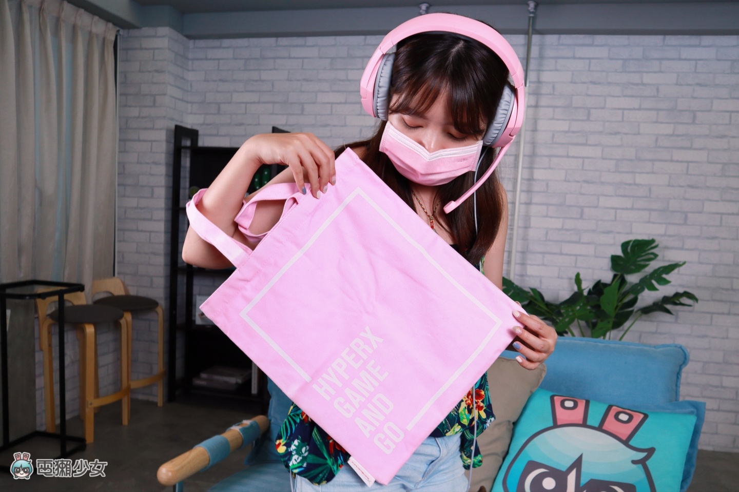HyperX 最经典的‘ Cloud Stinger 系列 ’也出粉红色耳机！主打轻量化设计，打游戏也要很可爱 数码科技 图13张