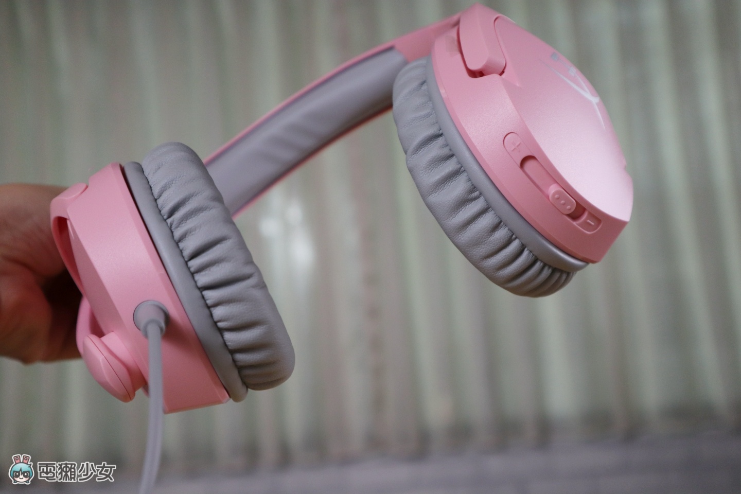 HyperX 最经典的‘ Cloud Stinger 系列 ’也出粉红色耳机！主打轻量化设计，打游戏也要很可爱 数码科技 图6张