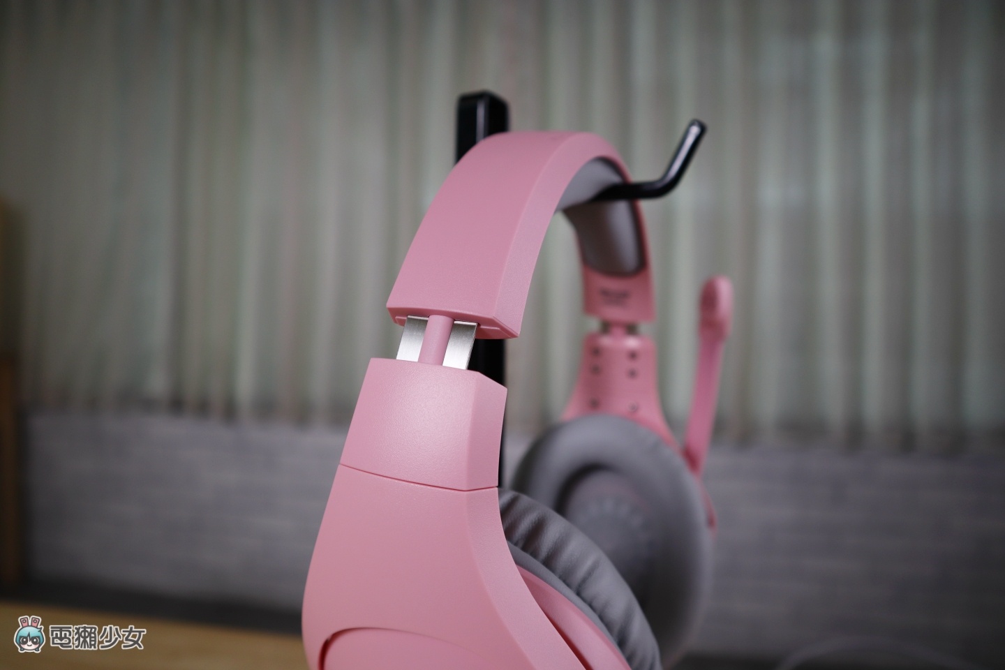 HyperX 最经典的‘ Cloud Stinger 系列 ’也出粉红色耳机！主打轻量化设计，打游戏也要很可爱 数码科技 图7张
