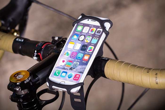 News I 不想iPhone镜头功能受损！苹果警告果粉千万别这样做！ 更多热点 图2张