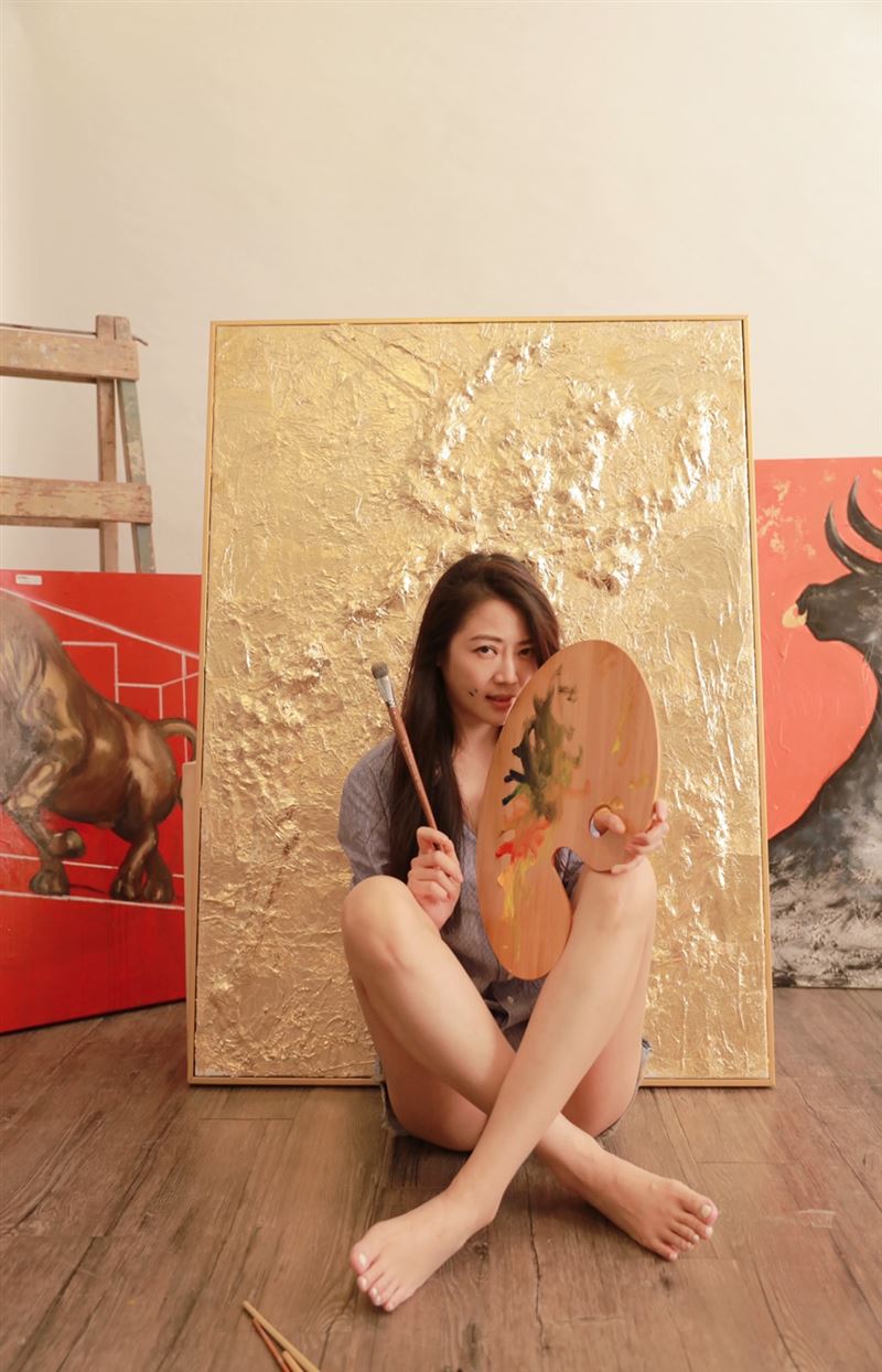 “台版全智贤”女星改名原尹锌办画展　国际大咖争相收藏！ 时尚资讯 图2张