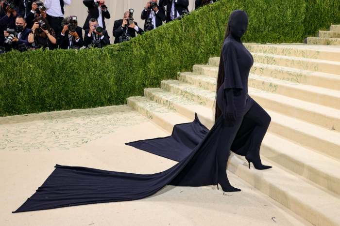 Style｜最狂时尚红毯Met Gala！马头、金色圣斗士、超大帽子都来了！ 更多热点 图3张