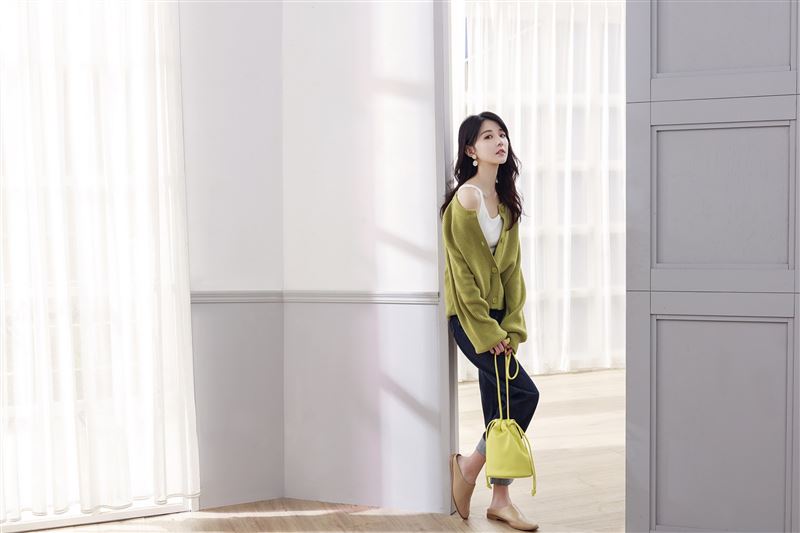 明曜店变身全球旗舰店　UNIQLO再找徐若瑄干大事 时尚资讯 图6张