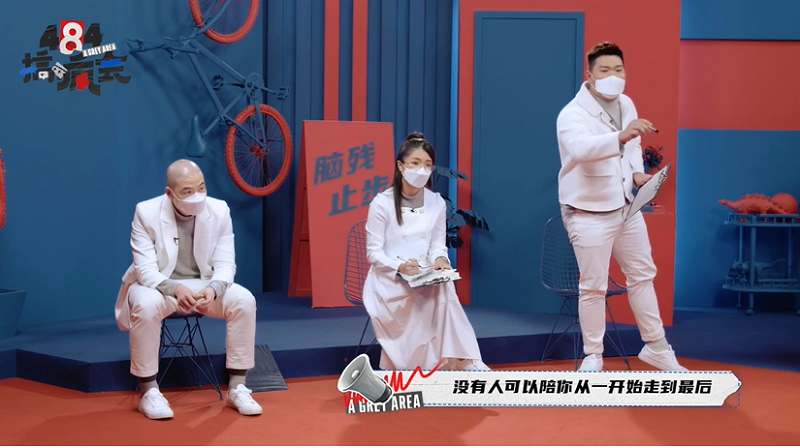 【484你怎么说】人是孤独还是群居动物？你能一个人独处吗？ 更多热点 图2张