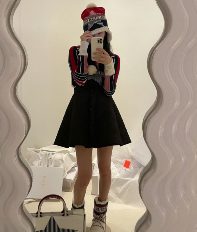 生活｜要价超过4万RM！秀智、Blackpink自拍御用“波浪镜子”来头可不小 更多热点 图1张
