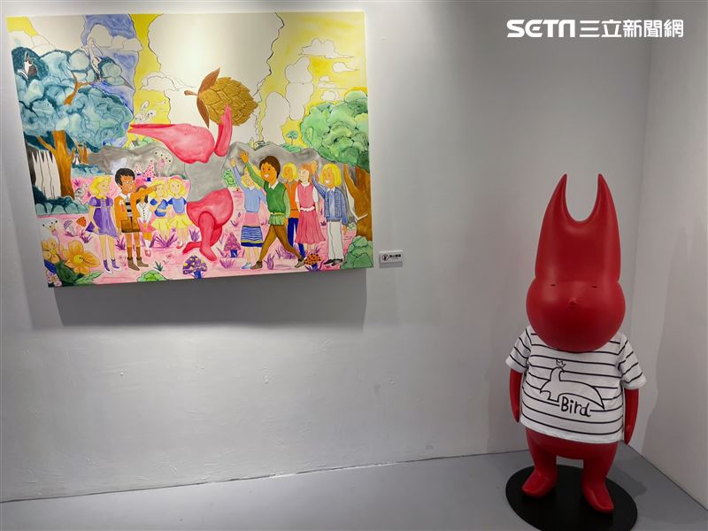 挺小鬼展览！赫见“2大咖男神”霸气当工读生　低调站柜台 时尚资讯 图4张