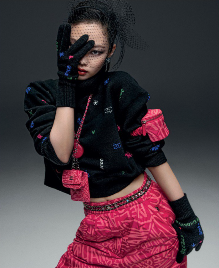 Style｜全程在炫腹！人间香奈儿Jennie出镜Coco Neige形象照完整曝光！ 更多热点 图1张
