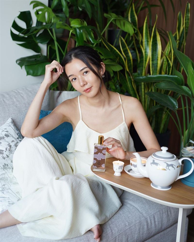 独家／不藏了！麦明诗坦胸“正面解放”完美身材转身网辣晕 时尚资讯 图1张