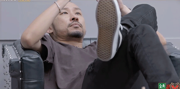 被封“哈人克星”...赵文卓反应笑翻网友！ 急解释：保证绝对没有打过他们 娱乐资讯 图1张