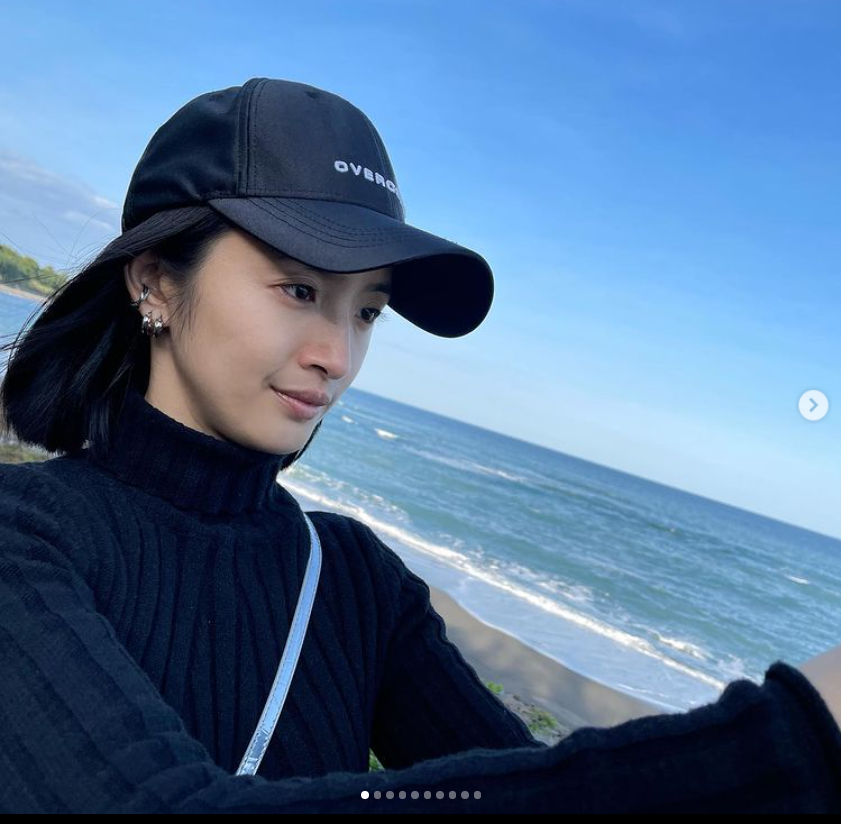 林依晨产后首露面！ 晒母女牵手照+握脚温馨照：谢谢降临生命中的小宝贝 娱乐资讯 图1张