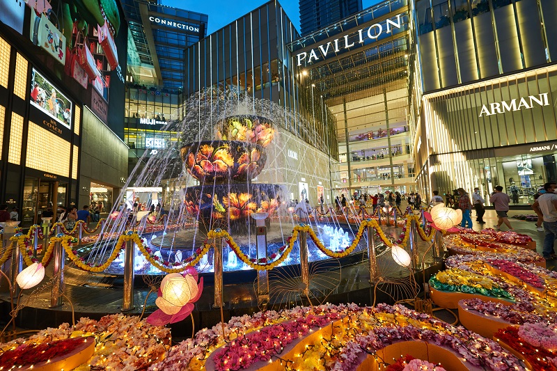 News I 网红新打卡景点！Pavilion KL户外最长地上绘图Kolam！ 更多热点 图4张