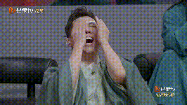 总是仰头捂嘴大笑...胡海泉亲曝捂嘴原因！ 耿直：牙齿太白了 娱乐资讯 图2张