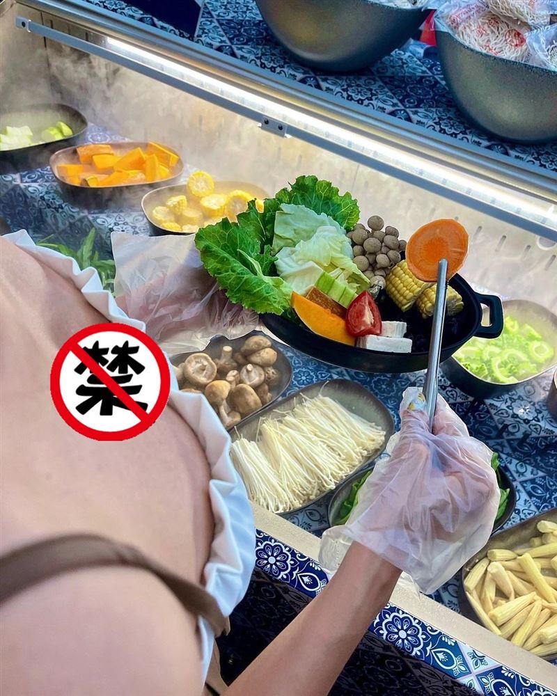 上帝视角贯穿深沟！沐沐白皙雪乳外露　全场冻未条：太邪恶 时尚资讯 图4张