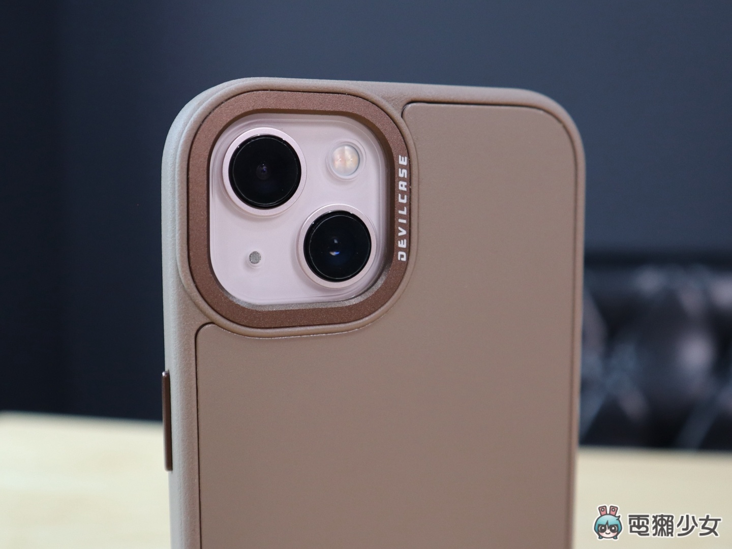 iPhone 13 摔落测试！装着 DEVILCASE 的‘ 恶魔防摔壳 PRO ’镜头防护加高 保护力更升级 数码科技 图10张