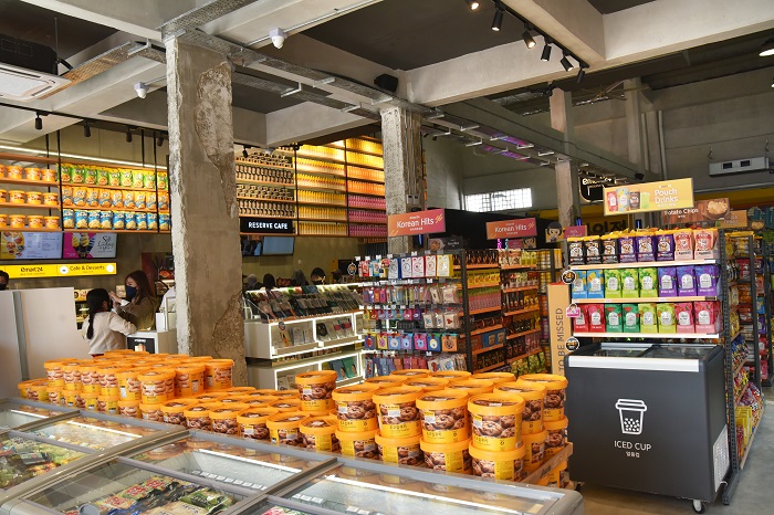 美食 I emart 24便利店全新Sunway门店有看头，网友推荐5个必试必吃！ 更多热点 图3张