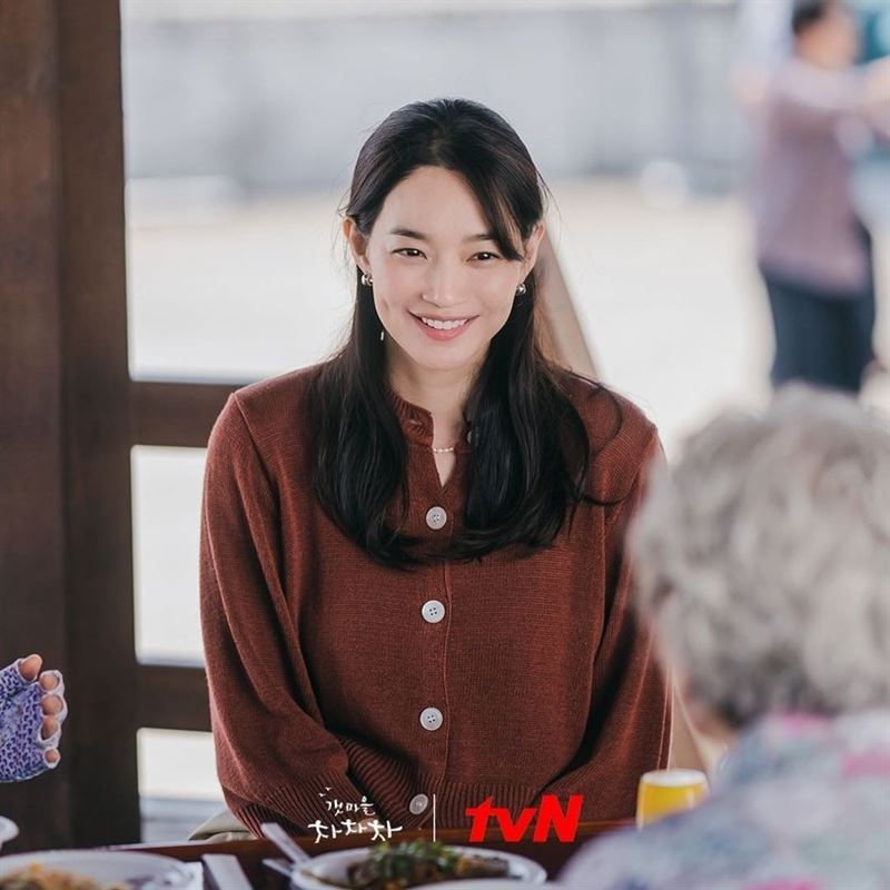 Beauty美人圈／《海岸村恰恰恰》申敏儿职场穿搭重点 时尚资讯 图7张