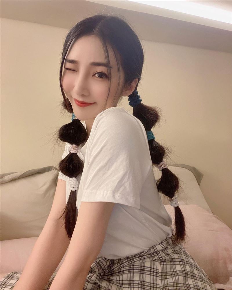 国光女神激辣泳装！“心机开洞”绽放玉乳　雪白蜜桃溢春色 时尚资讯 图2张