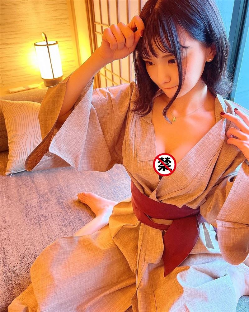 隐藏身份曝光！疗愈辣模曾是冠军老司机　心机浴衣全场看傻 时尚资讯 图3张