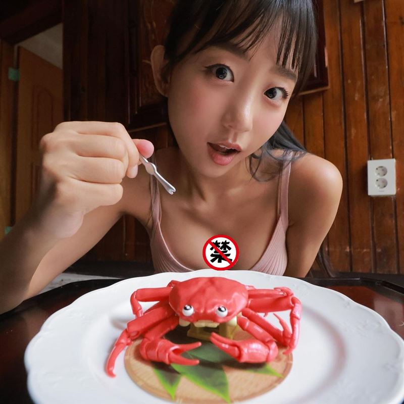 爆乳正妹DJ！萝莉女仆装“现场脱”　浑圆双峰老司机暴动 时尚资讯 图4张