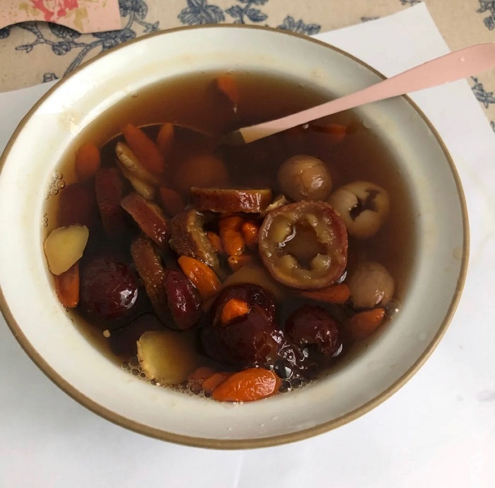 食谱 I 姨妈不迟到！活血养生催经山楂红枣桂圆汤 更多热点 图4张