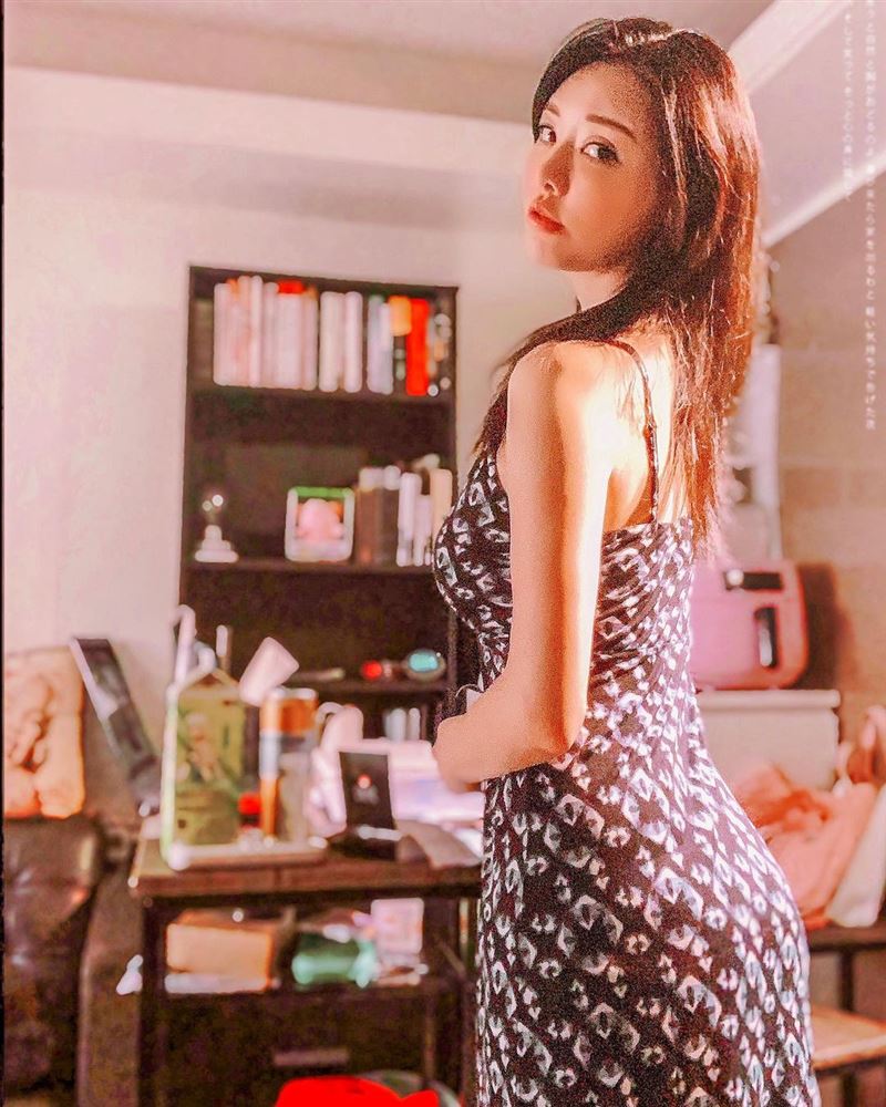 曾传与孙道存老少恋！辣模13年后“结婚挺孕肚”美貌曝光 时尚资讯 图4张