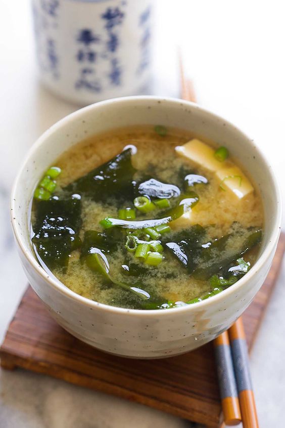 Tips I 眼睛需要“补”！预防近视多吃这7种食物 更多热点 图4张