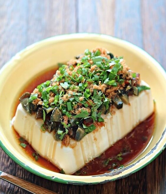 Tips I 眼睛需要“补”！预防近视多吃这7种食物 更多热点 图6张