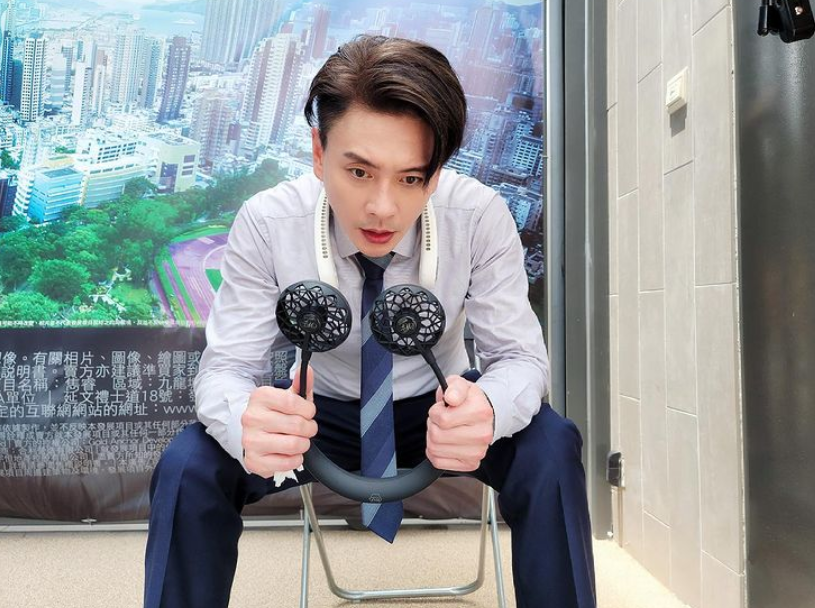 黄宗泽与《幕后玩家》的她合照...完全是巨人VS哈比人！ 娱乐资讯 图1张