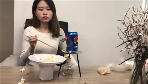 拍片害少女被炸死沉寂2年...网红“办公室小野”低调结婚了！ 娱乐资讯 图1张