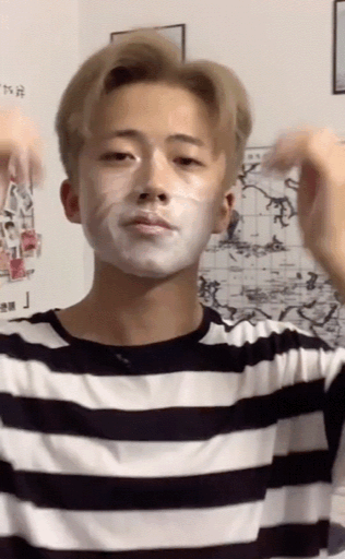 曾“涉嫌低俗”遭封号！293万变装网红复活...却再度让粉丝崩溃！ 娱乐资讯 图2张