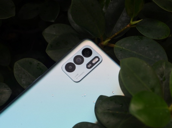 手机 | OPPO的亚洲最美脸孔同款限量，OPPO Reno6 Z 5G x Shiseido圣诞礼盒！300份等你来抢, 现已开放预购！ 更多热点 图3张