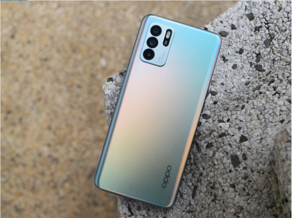 手机 | OPPO的亚洲最美脸孔同款限量，OPPO Reno6 Z 5G x Shiseido圣诞礼盒！300份等你来抢, 现已开放预购！ 更多热点 图9张