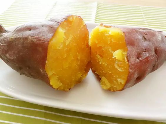 Tips I 6种不能放在微波炉“叮”的食物，最后一个你绝对想不到！ 更多热点 图7张