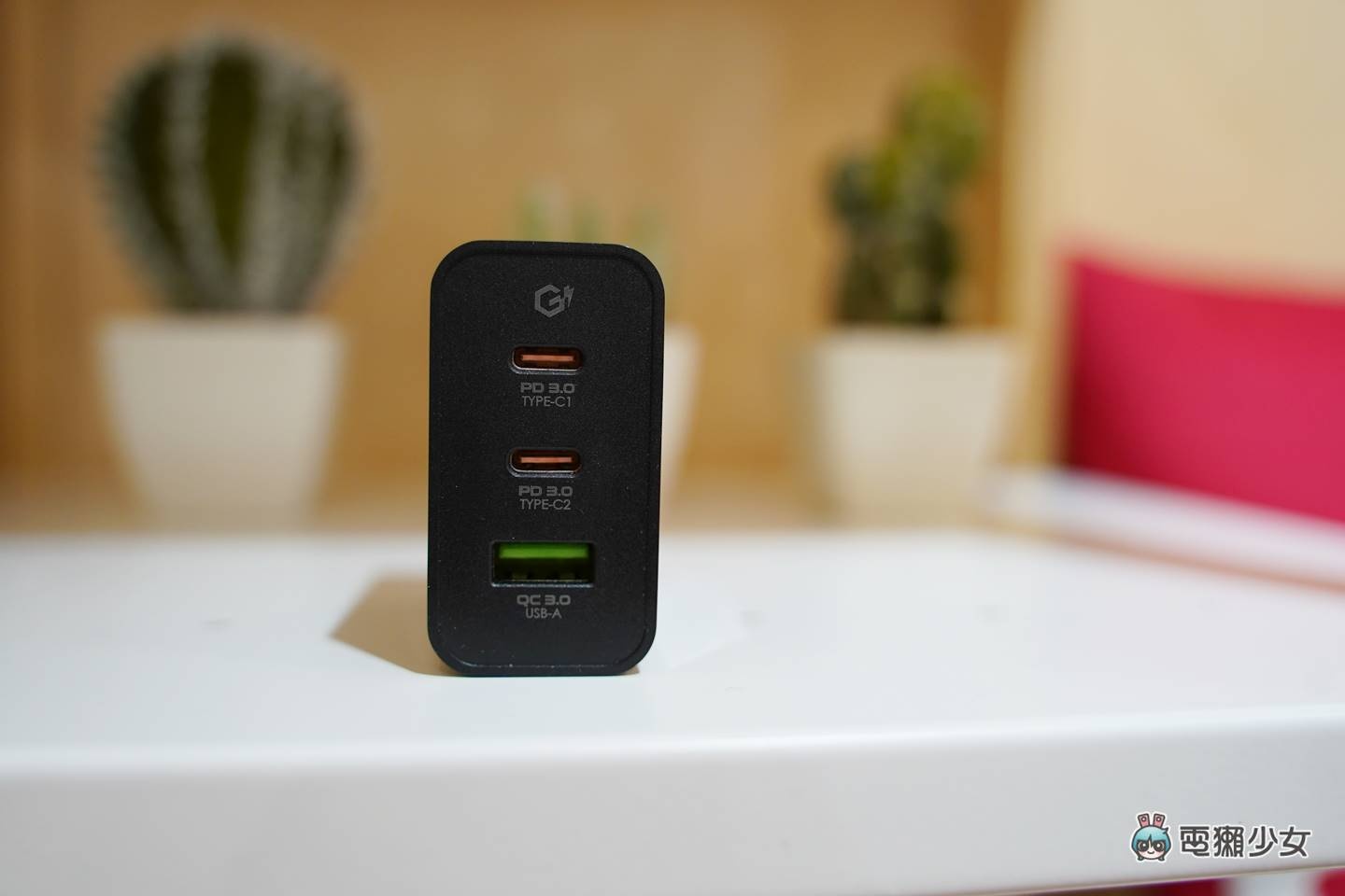 开箱｜长得漂亮的 PD 快充充电头升级版！ONPRO UC-GAN65W 氮化镓 GaN 65W 随身携带充笔电 数码科技 图3张