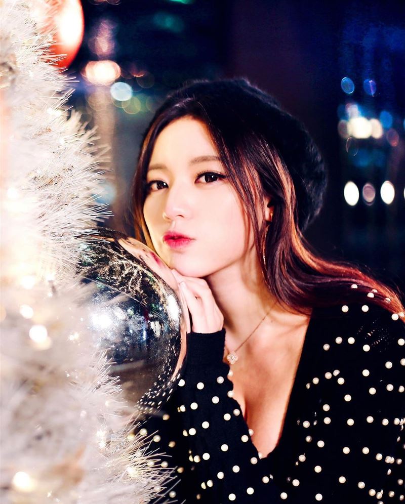 15秒蹦跳Q弹！北艺大校花美胸险掉出　万人看晕狂回放 时尚资讯 图4张