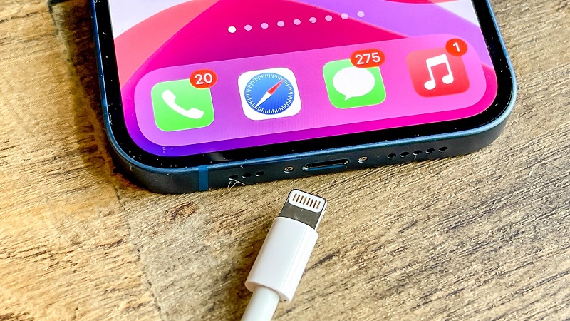 Tips I 手机经常充满电忘记关电源？手把手教你iPhone充满电后自动提醒！ 更多热点 图2张