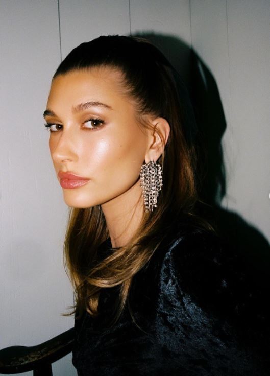 News I Hailey Bieber个人美容品牌“Rhode”即将在2022年登场！ 更多热点 图4张