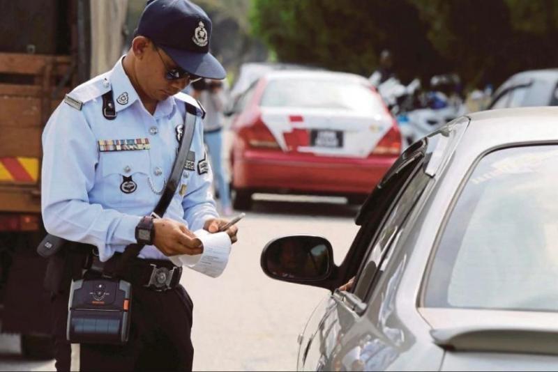 Tips I 忘了是否有接过罚单？教你4个方法查询交通罚单！ 更多热点 图1张