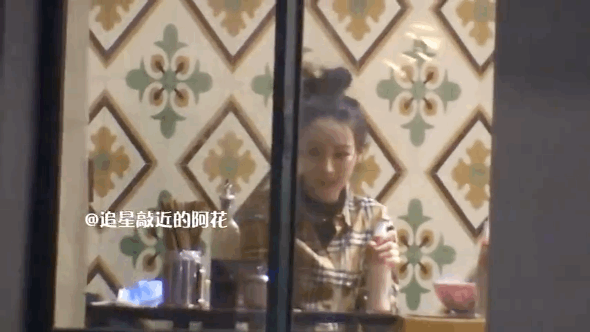 迪丽热巴私下真面目曝光！ 与屏幕前的女神形象差很大 娱乐资讯 图3张