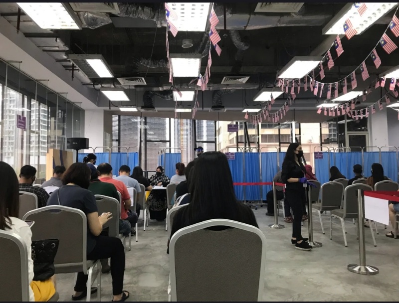 【小编说】 请用理智去看待“混打”加强针！别道听途说后临时爽约！（by 迪迪） 更多热点 图5张