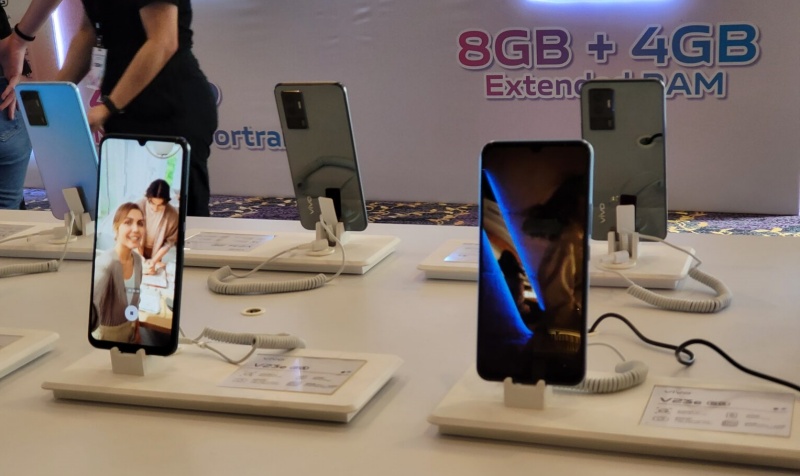 手机 I vivo V23e 正式发布！44MP前置AF高清摄像头+全新升级“自然美颜”模式！ 更多热点 图2张