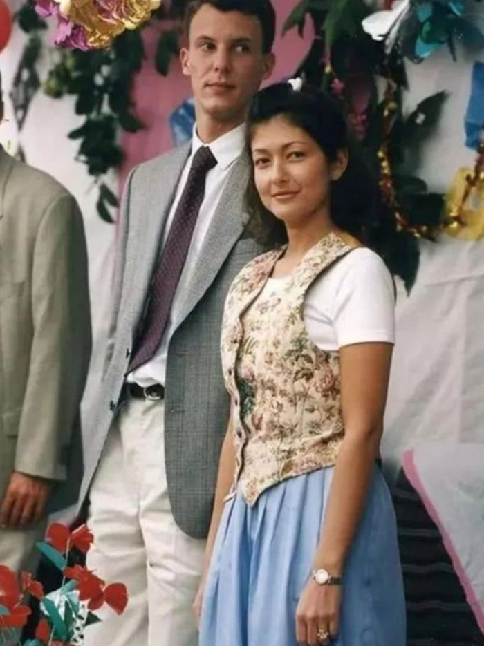 盘点｜首个亚裔王妃结婚十年潇洒离了王子，还获封丹麦女爵！ 更多热点 图2张