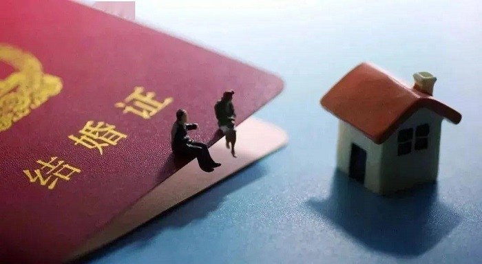 情感 I 结婚前请好好谈“钱”，这4个金钱问题越早谈越好！ 更多热点 图4张