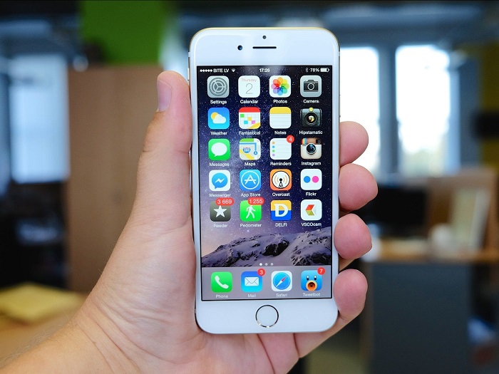 News I iOS 16升级支持机型名单曝光！ iPhone 7以上才获得升级？！ 更多热点 图2张