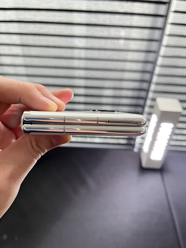 手机 I HUAWEI P50 Pocket正式亮相！6.9寸屏幕+40MP主摄，还有智能防晒检测！ 更多热点 图5张